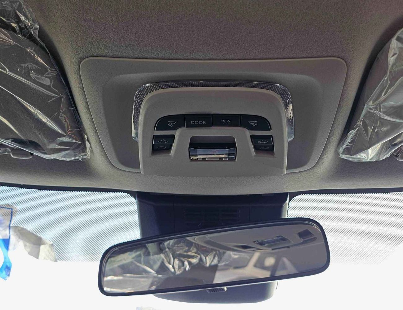 تويوتا كورولا ELITE HYBRID / 1.8L V4 PETROL / PUSH START / DVD+ CAMERA / SUNROOF (CODE # HYBRID ELITE)