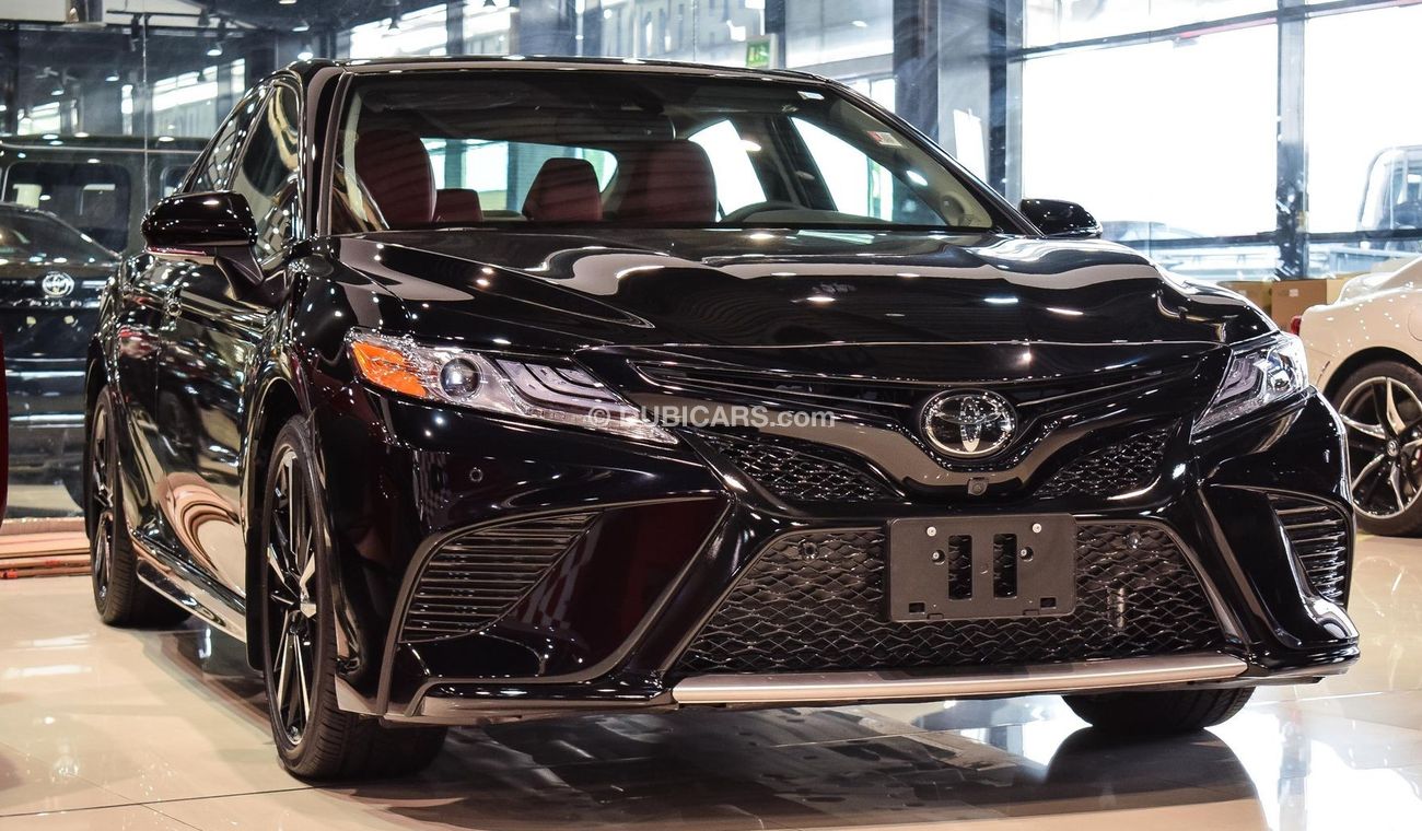 تويوتا كامري XSE