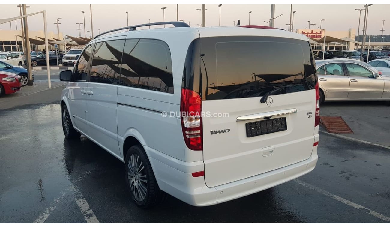 Mercedes-Benz Viano Viano model 2015 GCC car prefect condition full option panoramic roof leather seats electric doors B