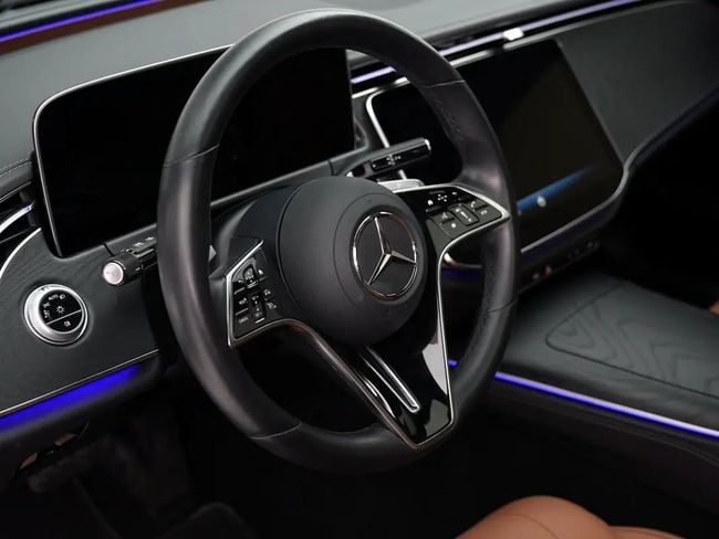 Mercedes-Benz E-Class STANDARD, миниатюра 30