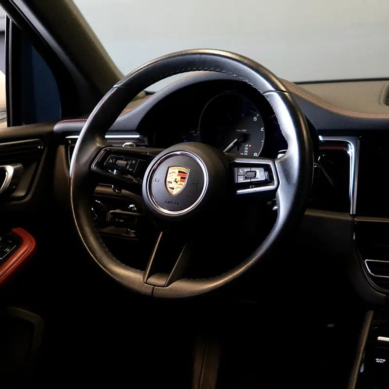 بورش ماكان S 4,407 pm • 0% Downpayment • Chrono Package • 1 Year Warranty