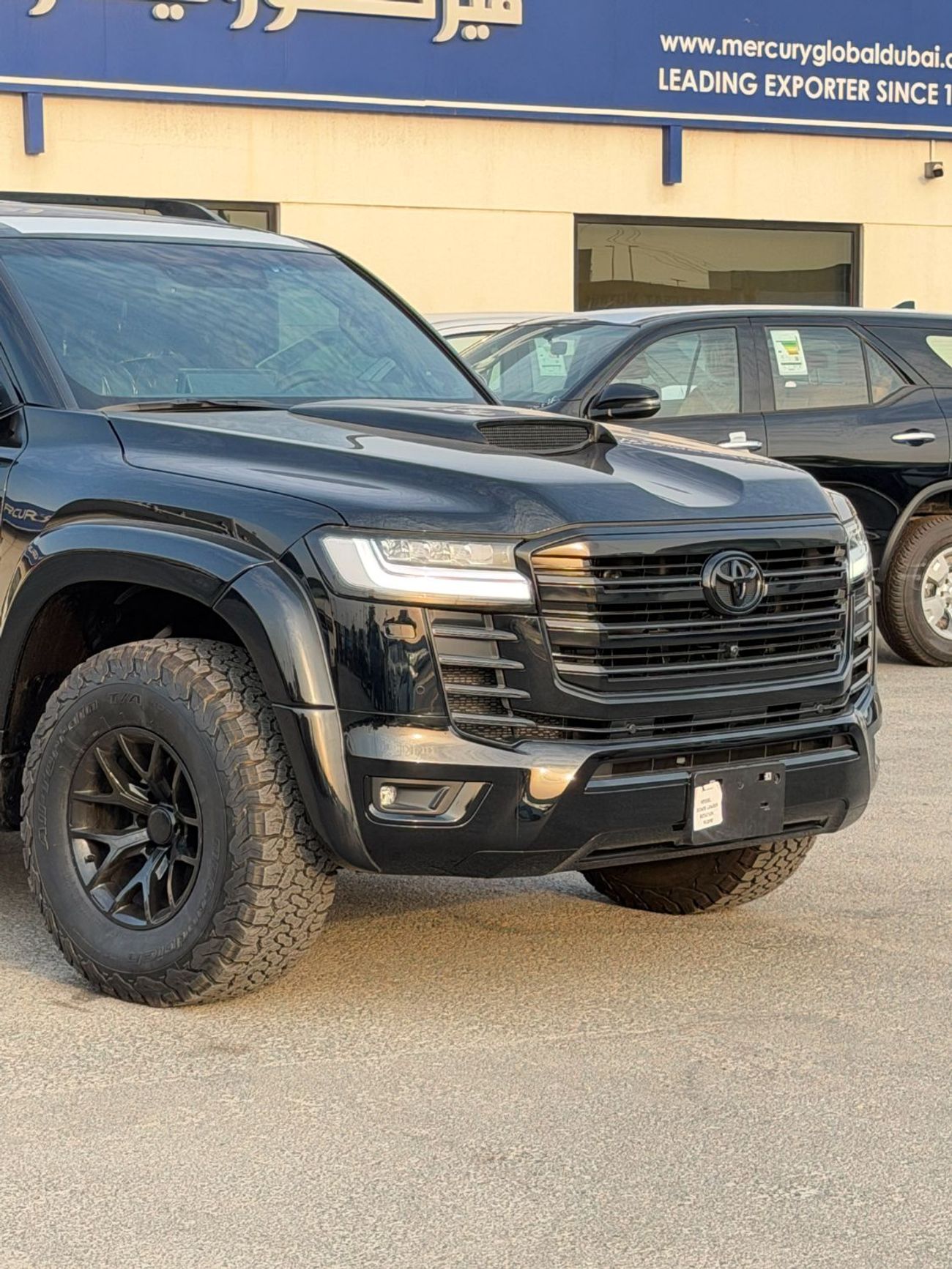 Toyota Land Cruiser VXR WITH OFFROAD EDIRTION KIT