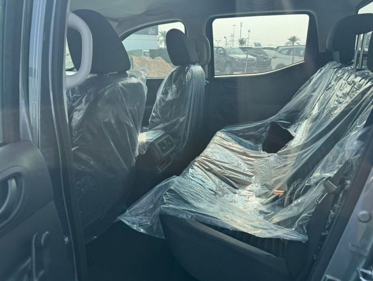 Nissan Navara Std 2.5L 4WD A/T