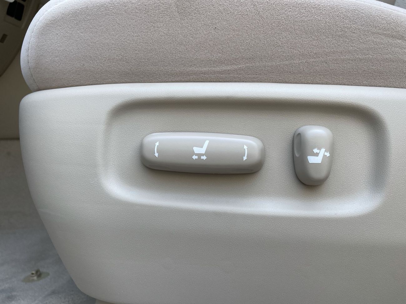 Toyota Land Cruiser GXR 4600