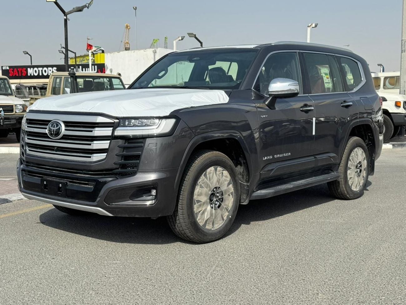 Toyota Land Cruiser VXR 3.5L HYBRID GCC