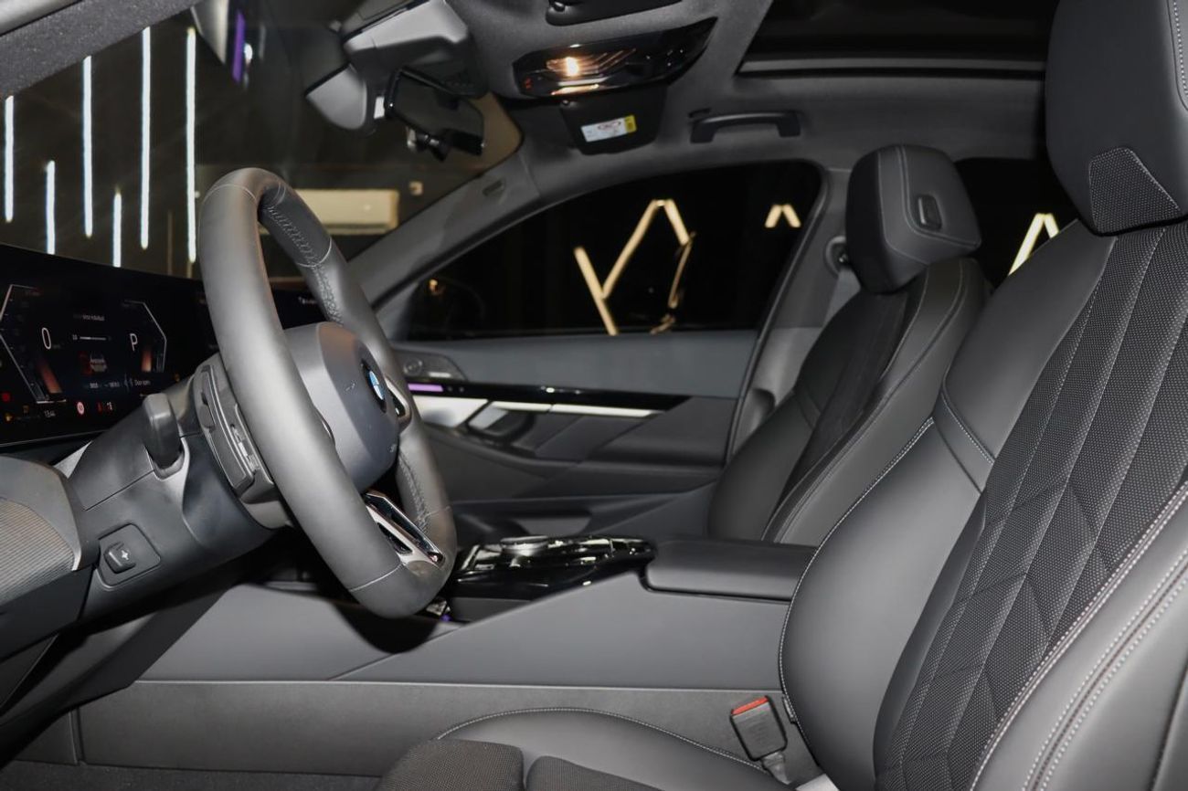 بي أم دبليو 520i Executive 1.6L