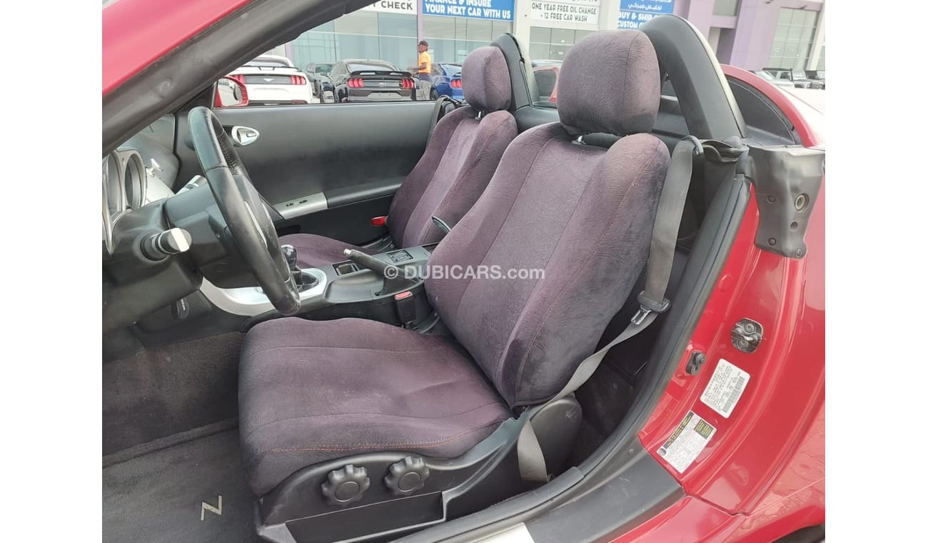 Nissan 350Z NISSAN Z 350 Model : 2005 Price 18,000 : AED  Mileage :  229,000   manual gear
