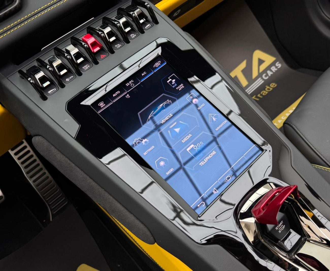 Lamborghini Huracan Evo Spyder 2023 Lamborghini Huracan Evo Spider, Lamborghini Warranty, Lamborghini Service History, GCC