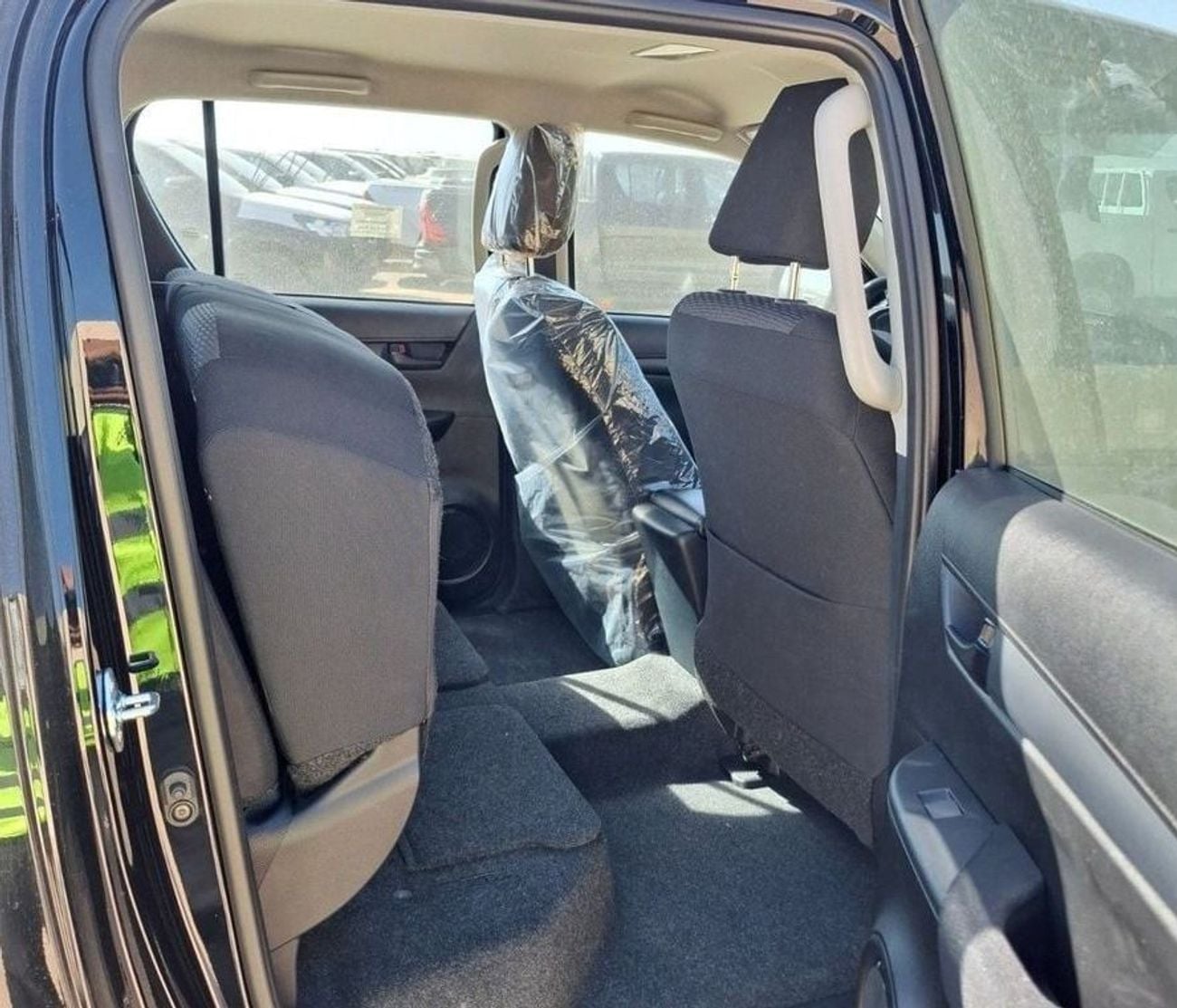 تويوتا هيلوكس GL 2.7L Petrol Wide Body 4WD Double Cab Manual transmission * SPECIAL PRICE *
