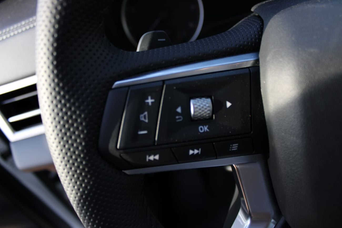 ميتسوبيشي آوتلاندر Mitsubishi Outlander 7-Seater H-Line 2.5L 4WD | Brand New | Export Only |