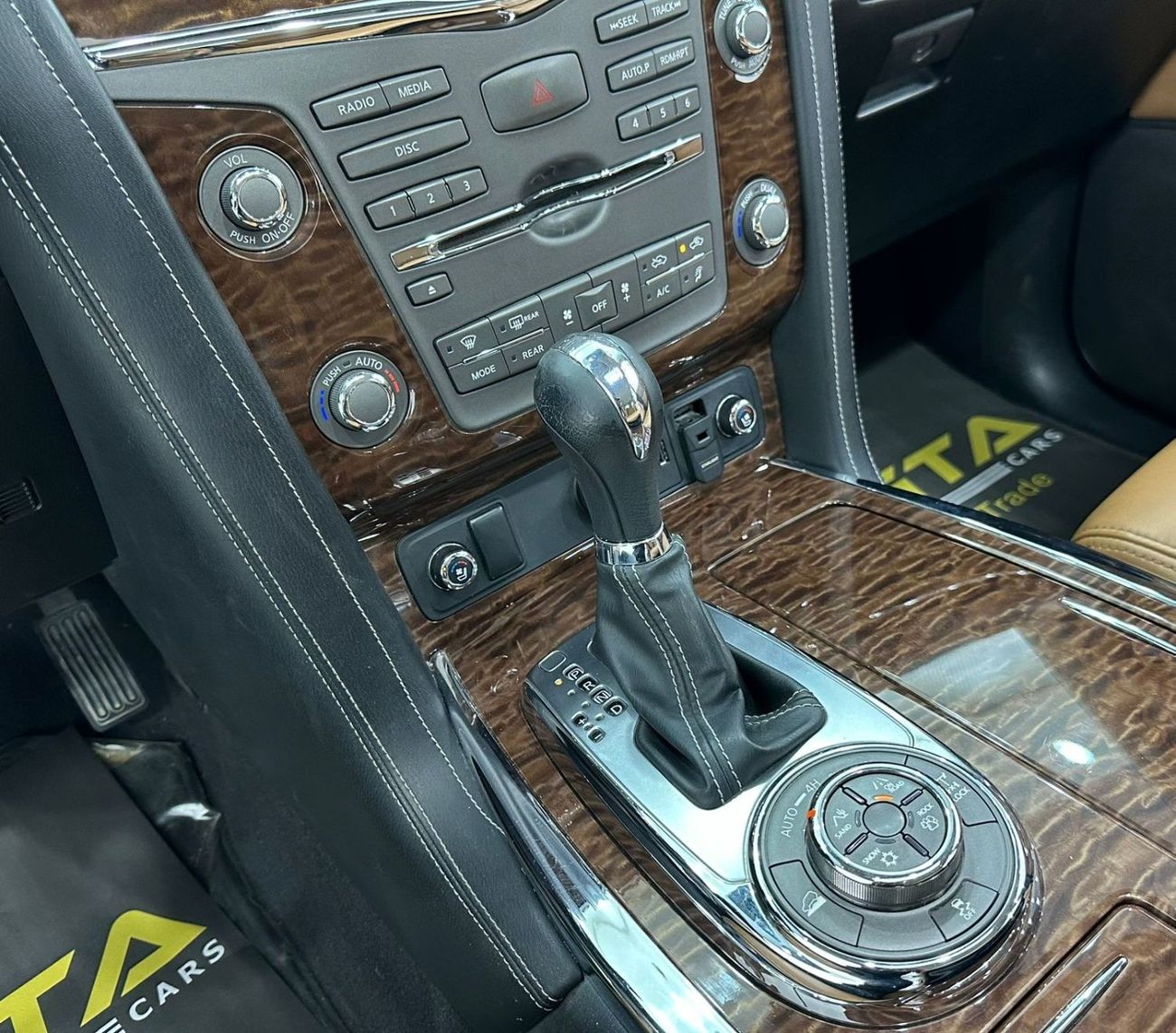 Nissan Patrol LE Titanium 2018 Nissan Patrol Titanium, April 2025 Warranty, Full Al Rostamani Service History, GCC