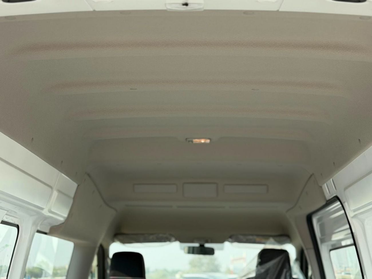 نيسان أورفان HIGH ROOF WIDE BODY
