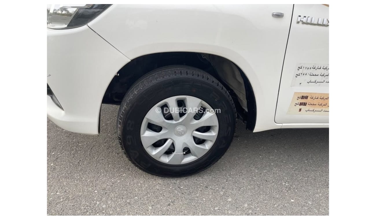 Toyota Hilux TOYOTA HILUX   GL   (GCC SPEC) - 2019- VERY GOOD CONDITION