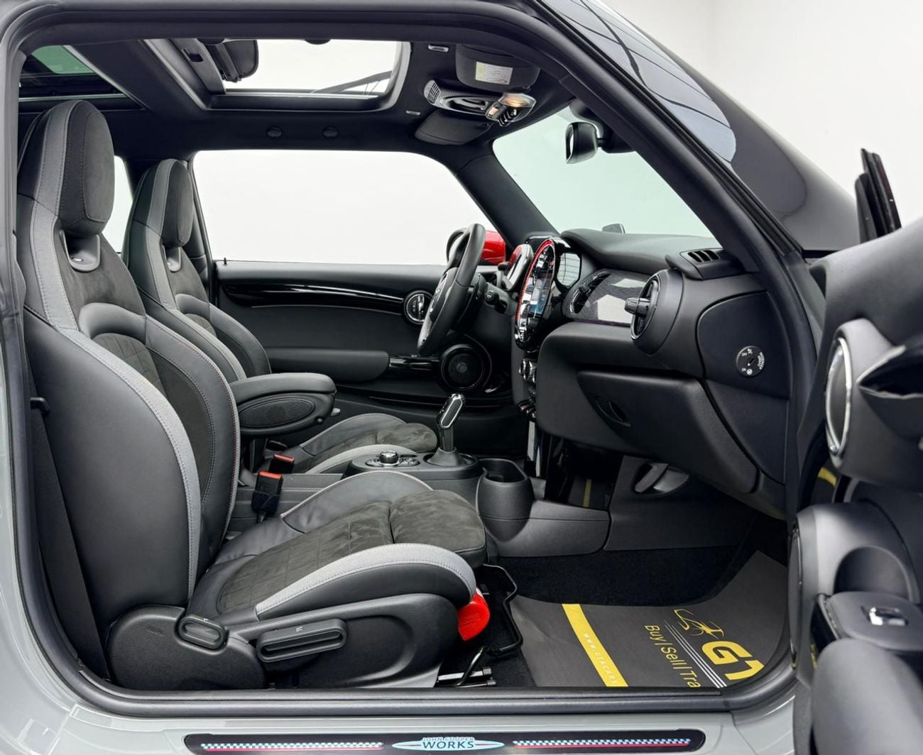 Mini John Cooper Works 2022 Mini Cooper JCW, 2027 MINI Warranty + Service Pack, Full MINI Service History, GCC