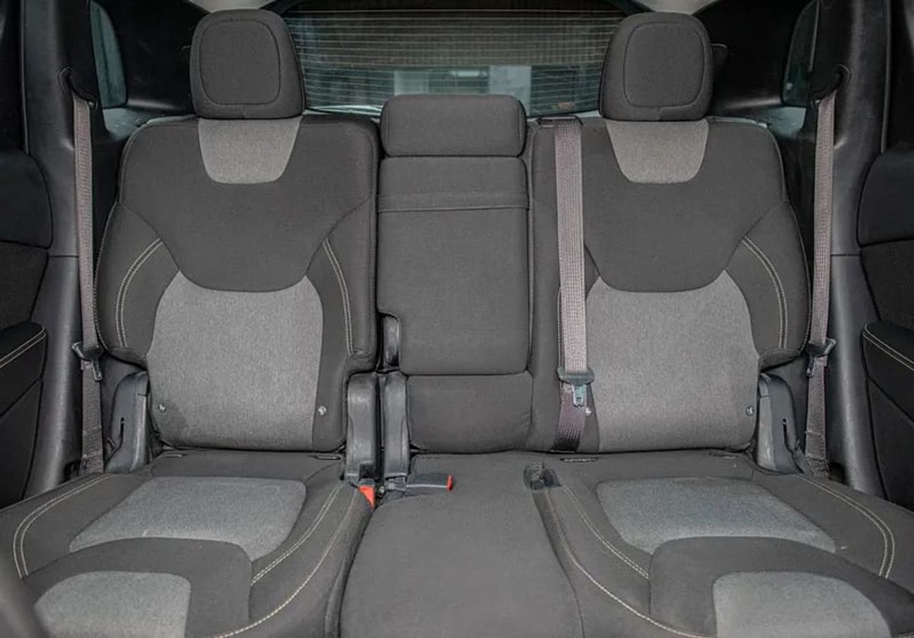 جيب شيروكي Sport 2.4L