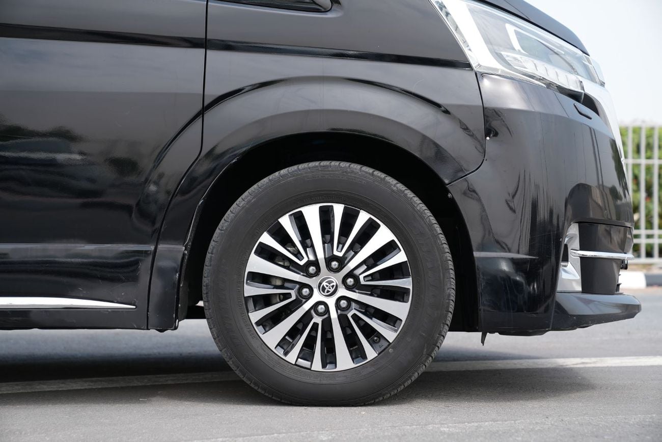 Toyota Granvia PREMIUM
