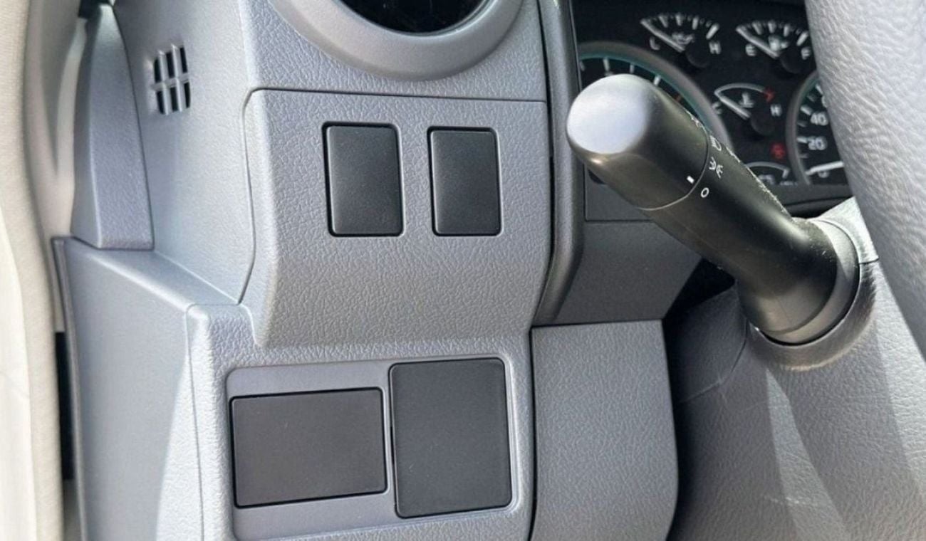 تويوتا لاند كروزر بيك آب Toyota Land Cruiser Pickup LC79 DC 4.2L Diesel 2025