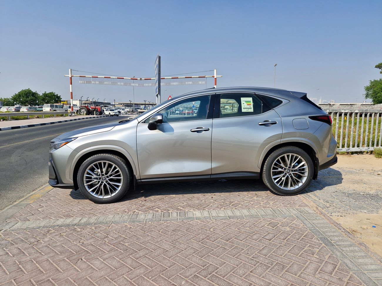 Lexus NX350 Prestige 2025 AWD 2.4L GCC With 360° Camera + Hud 0Km (Export Only)