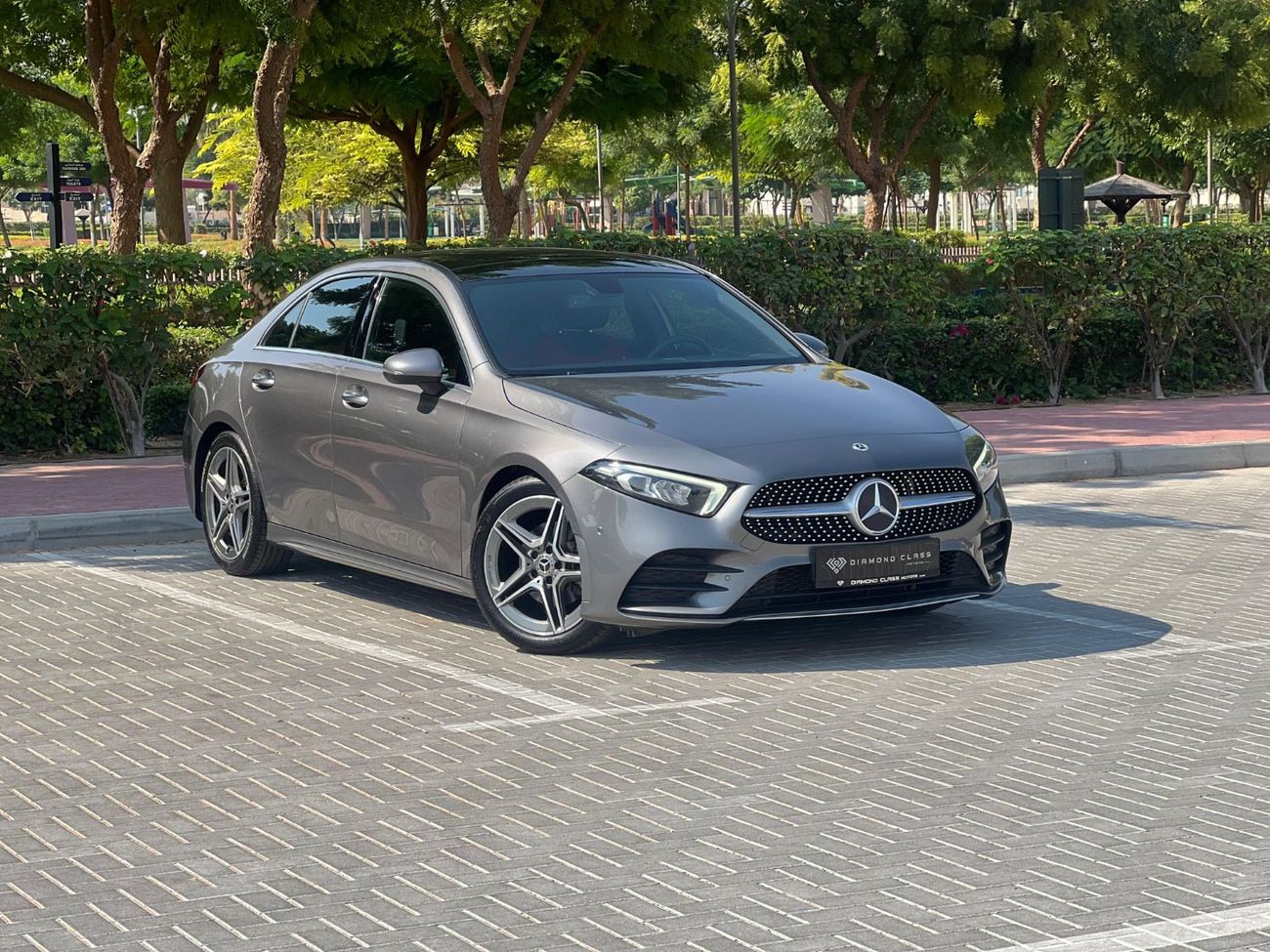 Mercedes-Benz A 200 Premium 1.4L
