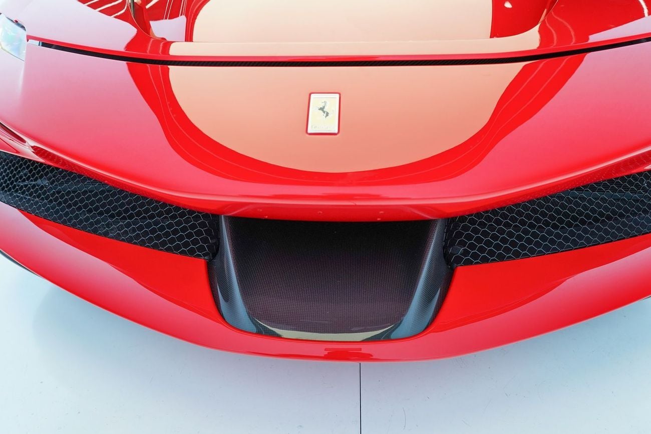 فيراري SF90 ستراديل STRADALE