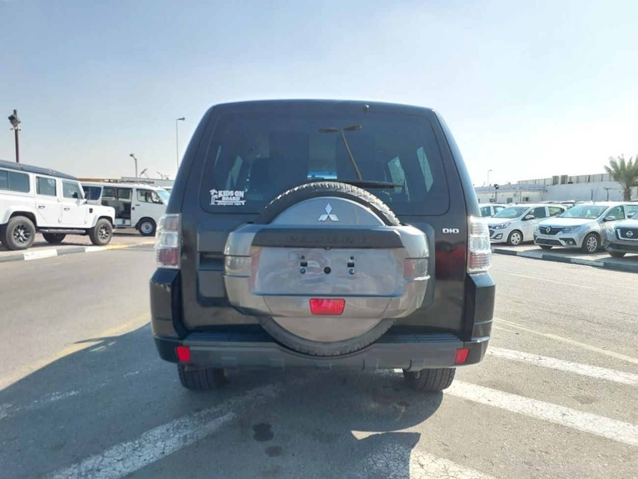 Mitsubishi Pajero MITSUBISHI PAJERO SUV RHD 2012 MODEL 3.2 L DIESEL AUTOMATIC(PM01015)