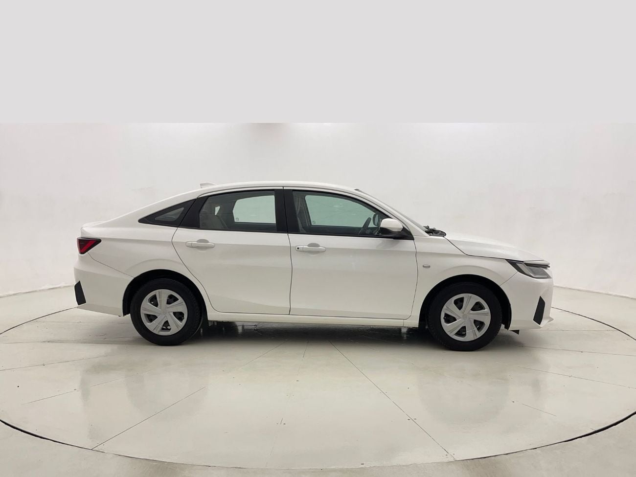 Toyota Yaris 1.5L E 1.5L 2024 | 0 DP | 608/Month | 30 Day Return | Service History