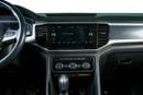 Volkswagen Teramont R LINE GCC-Agency Full Service-Warranty and Service Available-well maintained