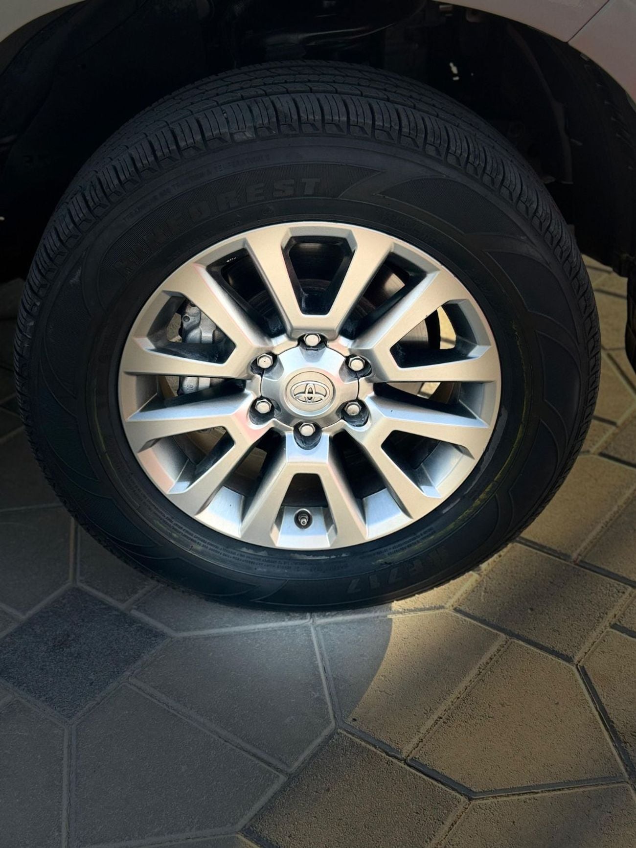 تويوتا برادو Std 2.7L (160 HP)