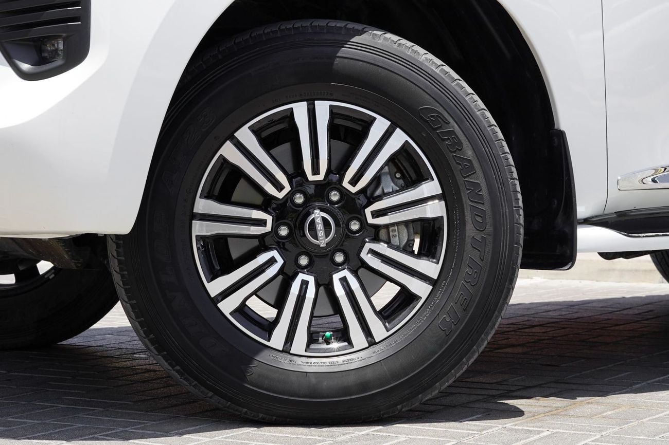 Nissan Patrol Nissan Patrol SE Titanium 2022 GCC under Agency Warranty with Flexible Down-Payment/ Flood Free.