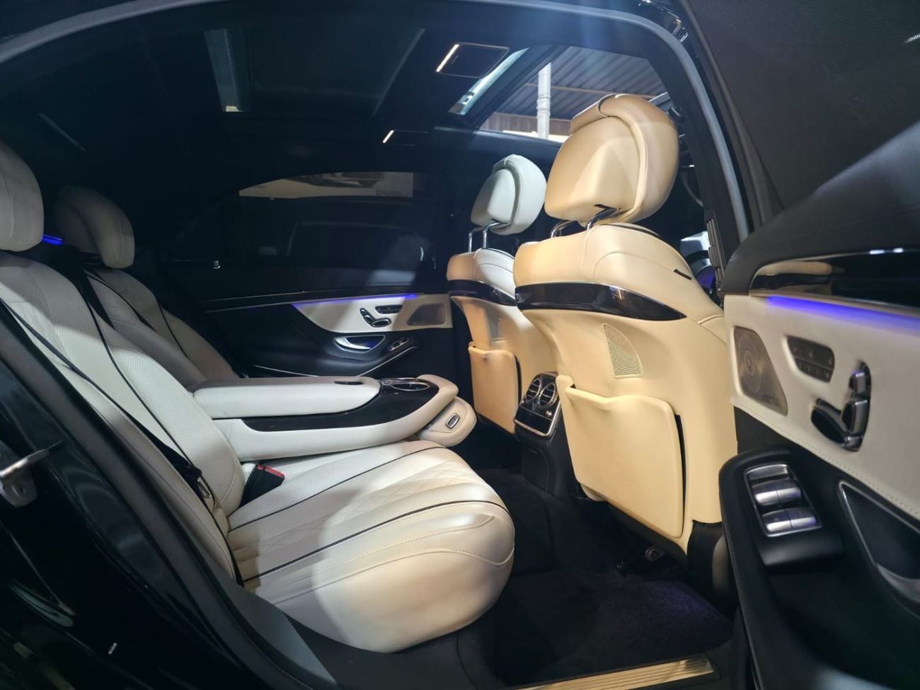 Mercedes Benz S550