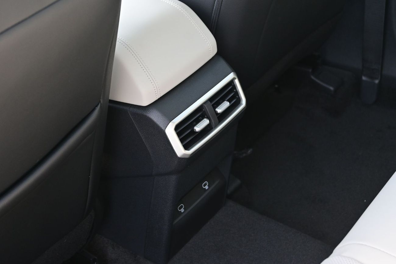 Kia Sportage Kia Sportage 1.5L Turbo, Chinese, Color White, Model 2025