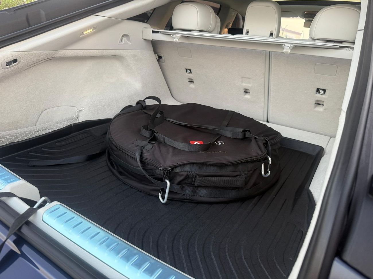 Mercedes-Benz EQS 450+ Premium + gcc car full option low mil