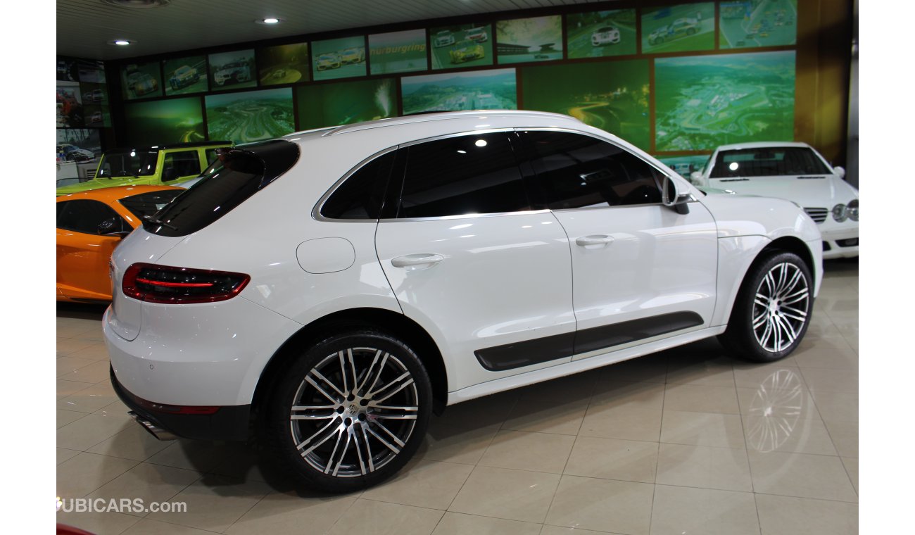 Porsche Macan S