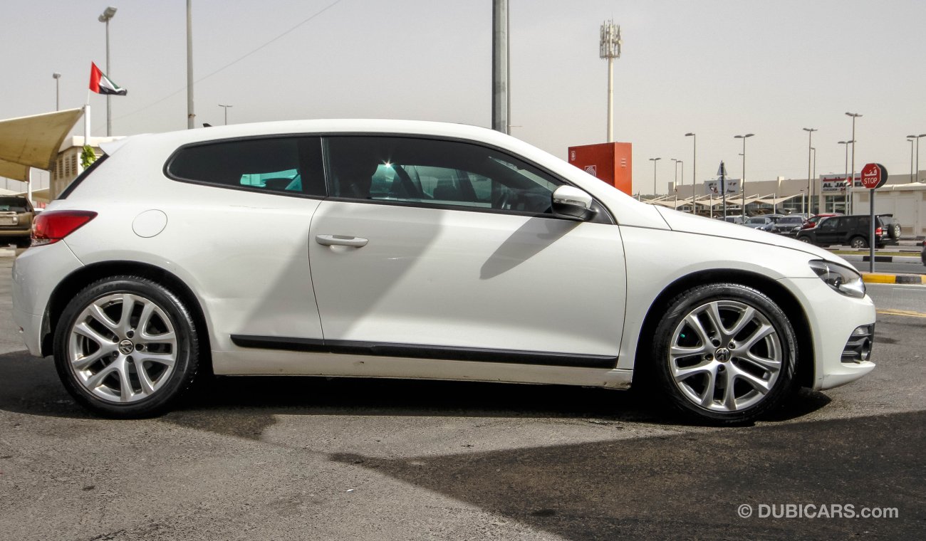 Volkswagen Scirocco 2.0 TSI - PERFECT CONDITION - GCC