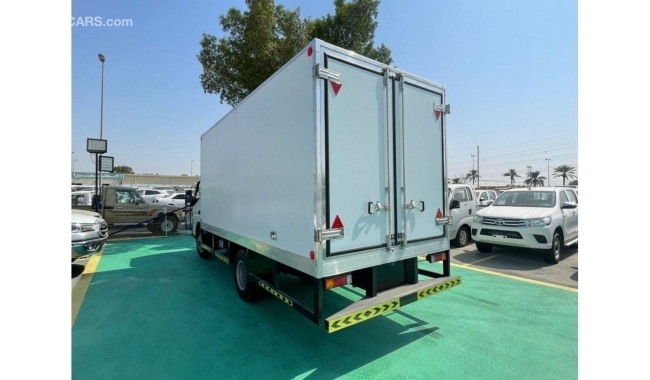 ميتسوبيشي كانتر 4-ton dry box long chassis