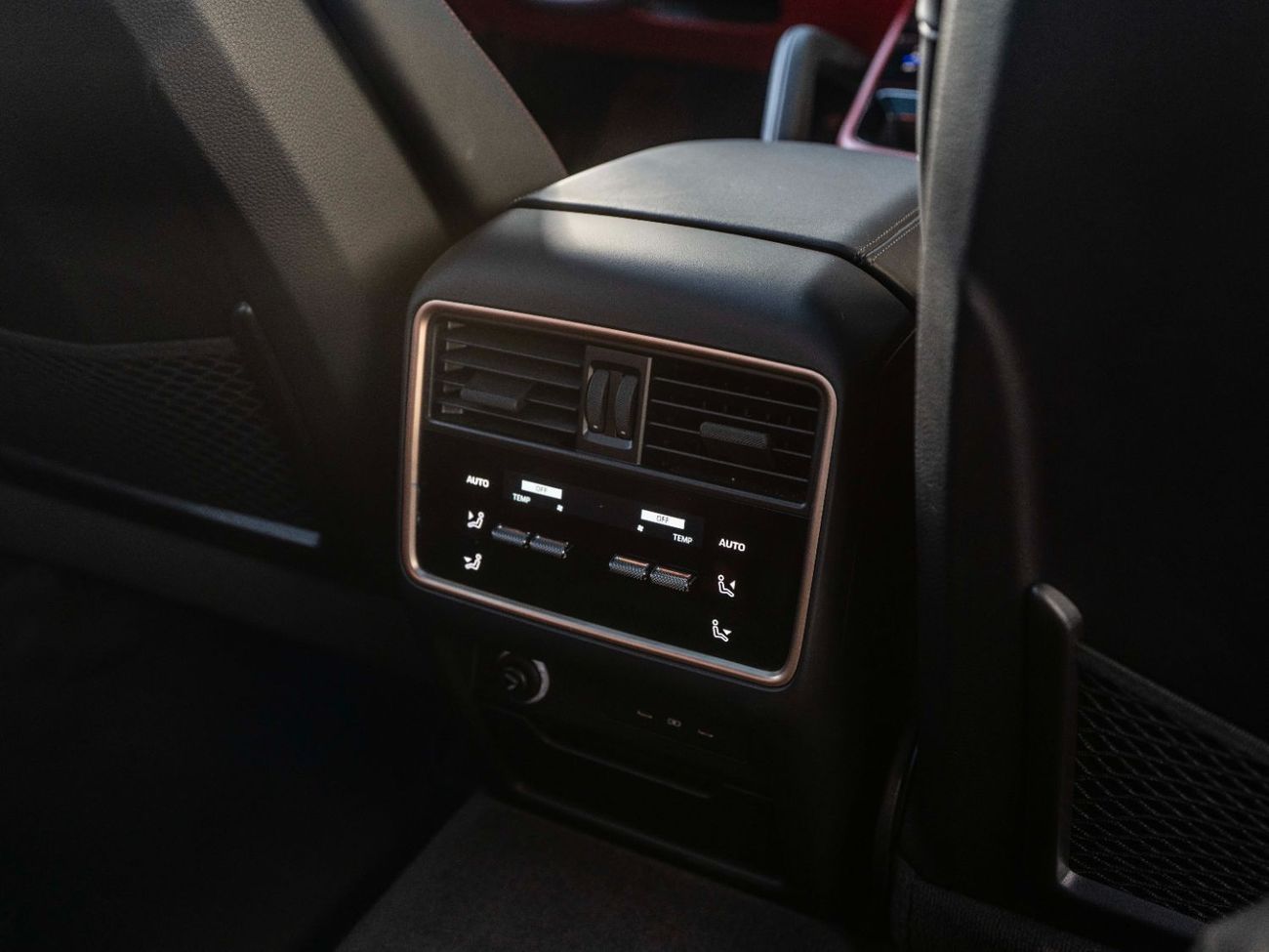 Porsche Cayenne Base Coupe