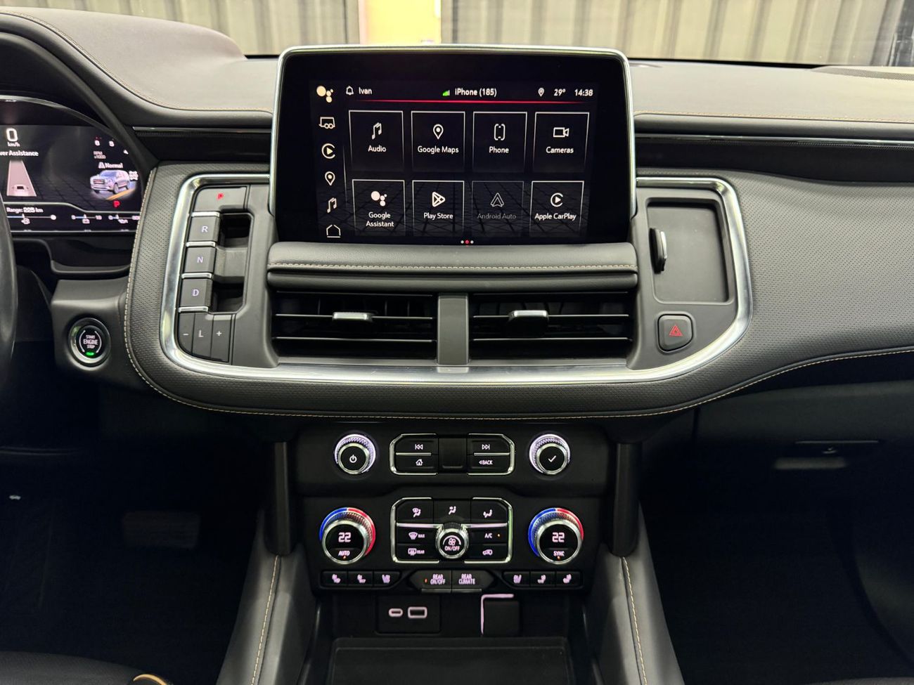 GMC Yukon 5.3 V8 AT4 (AWD) 2022 GMC Yukon, Warranty, VIP Seats, 7 Seater, Excellent Condition, 355HP