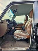 تويوتا لاند كروزر 70 LX LC76 / 4.0L PETROL A/T / DIFFLOCK / WINCH, SNORKEL / REFRIGERATOR / OVER FENDER (CODE # 76PAF)