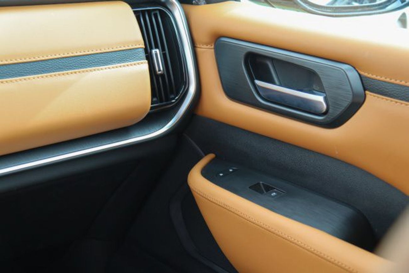 نيسان باترول 3.8L PTR SE WITH PANORAMA AND LCD FOR LOCAL WITH WARRANTY