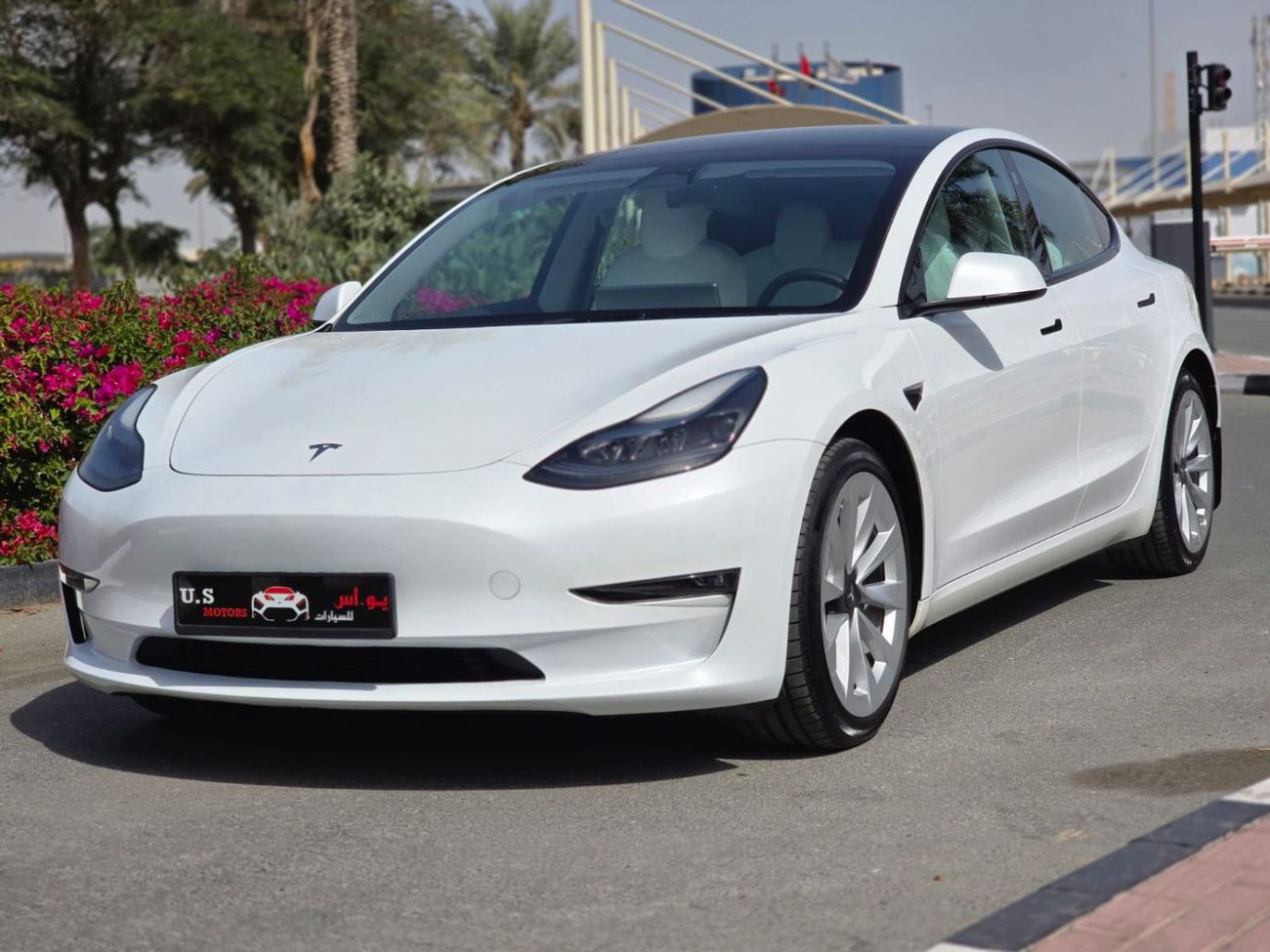 Tesla Model 3 Long Range (AWD) 2023 GCC WITH 8 YEARS TESLA AGENCY WARRANTY IN MINT CONDITION