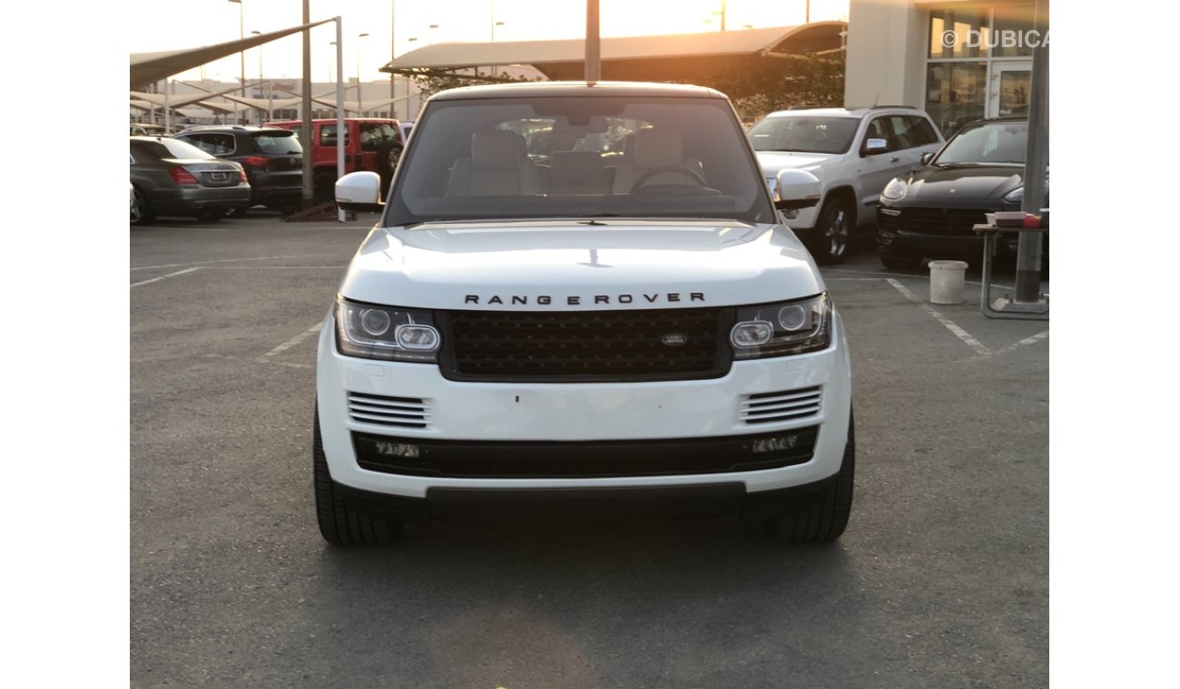 Land Rover Range Rover Vogue Supercharged Rang Rover vouge  super charge model 2013 GCC car prefect condition full option