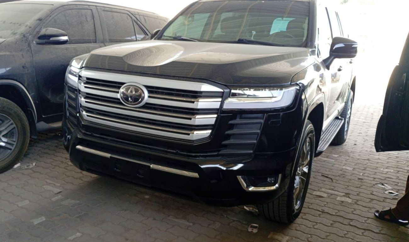 تويوتا لاند كروزر VXR+ 5.7L