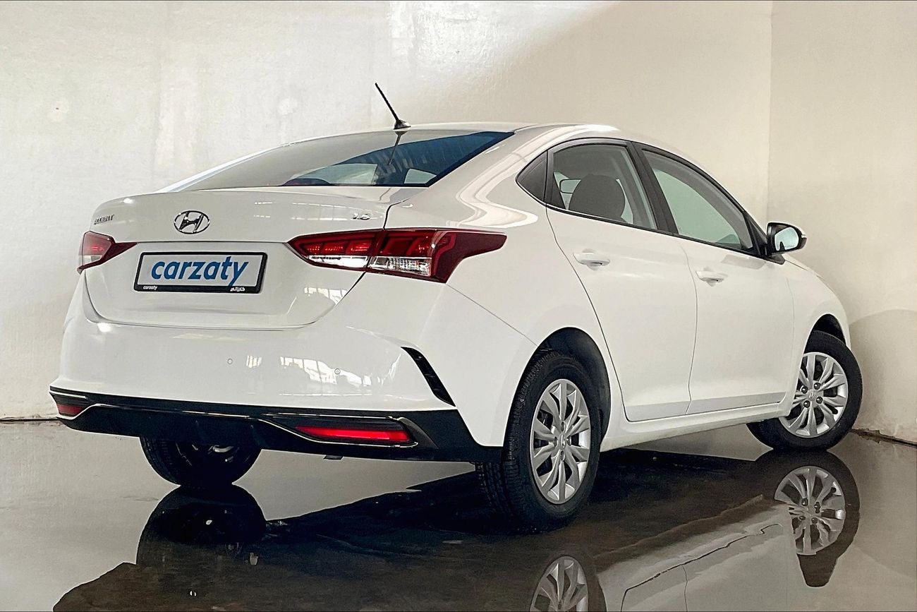 Hyundai Accent Smart Plus