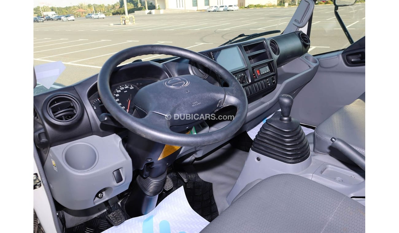 Hino 300 Series 714 | Euro4 Chiller Box KingTech | 3Ton with CargoLift | Special Offer  | GCC