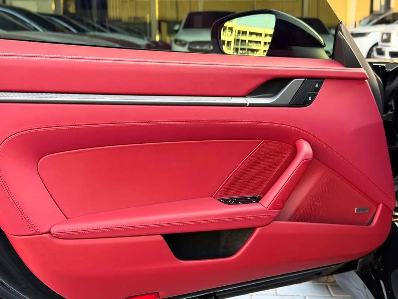 بورش 911 CARRERA CARERRA - LOW MILAGE - BRAND CONDITION