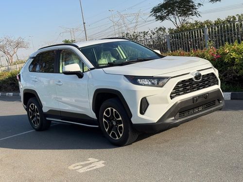 Toyota RAV4 2019 LE 4x4 LEATHER SEATS US SPEC