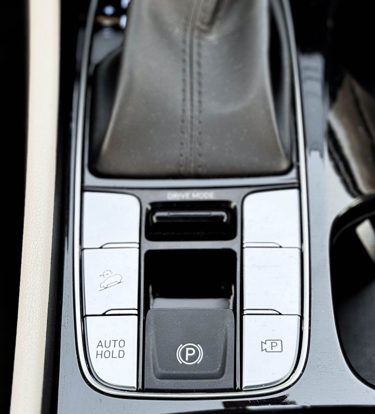 Hyundai Tucson Comfort 2.0L Hyundai Tucson | 2.0 L | 2023 | GCC | Accident-Free | In Excellent Condition | 1452 P.M