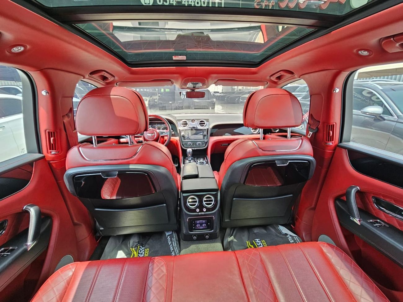 بنتلي بينتايجا Bentley Bentayga 2017  (W12- 6.0L -Twin-TurbO)