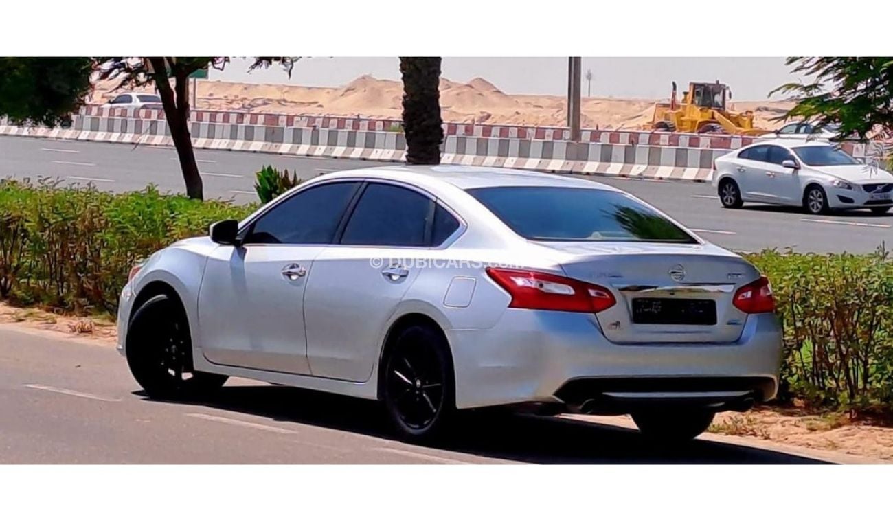 Nissan Altima SV 2017 2.5L GCC (620/-MONTHLY)