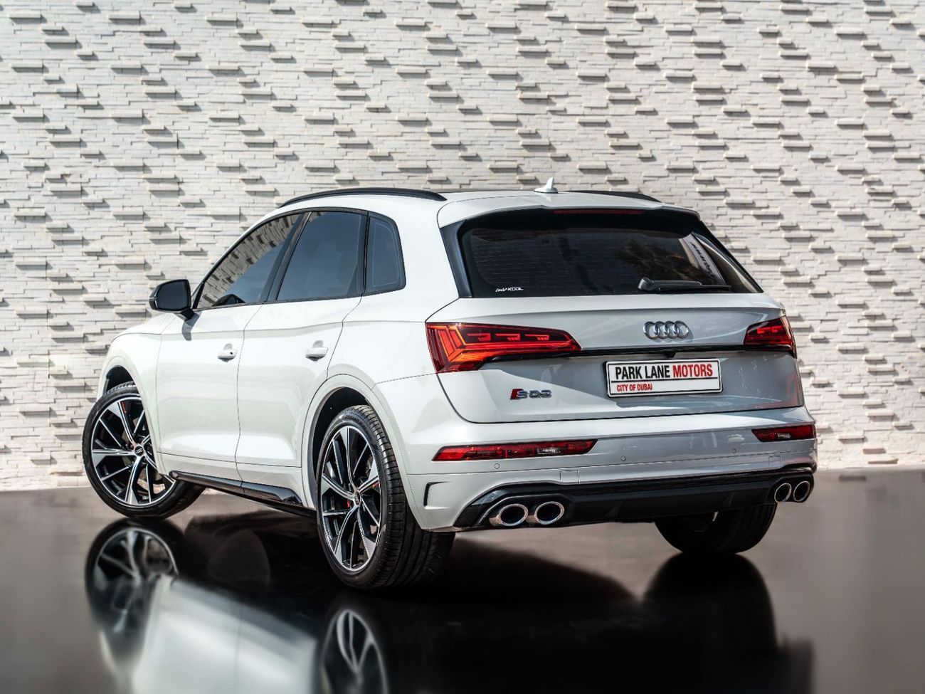 أودي SQ5 TFSI quattro 3.0L (349 HP)